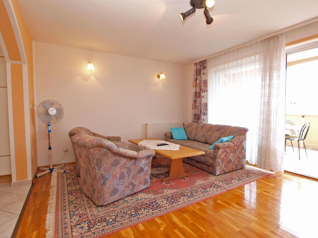 Apartments Denis 19 Фажана Екстер'єр фото