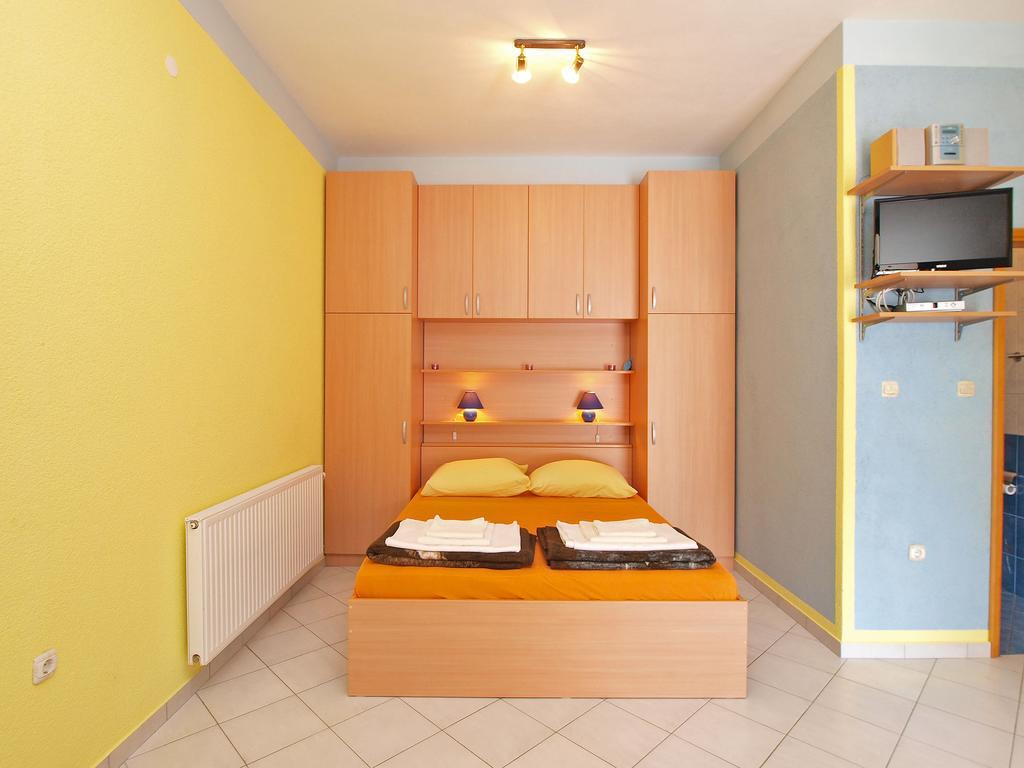 Apartments Denis 19 Фажана Екстер'єр фото