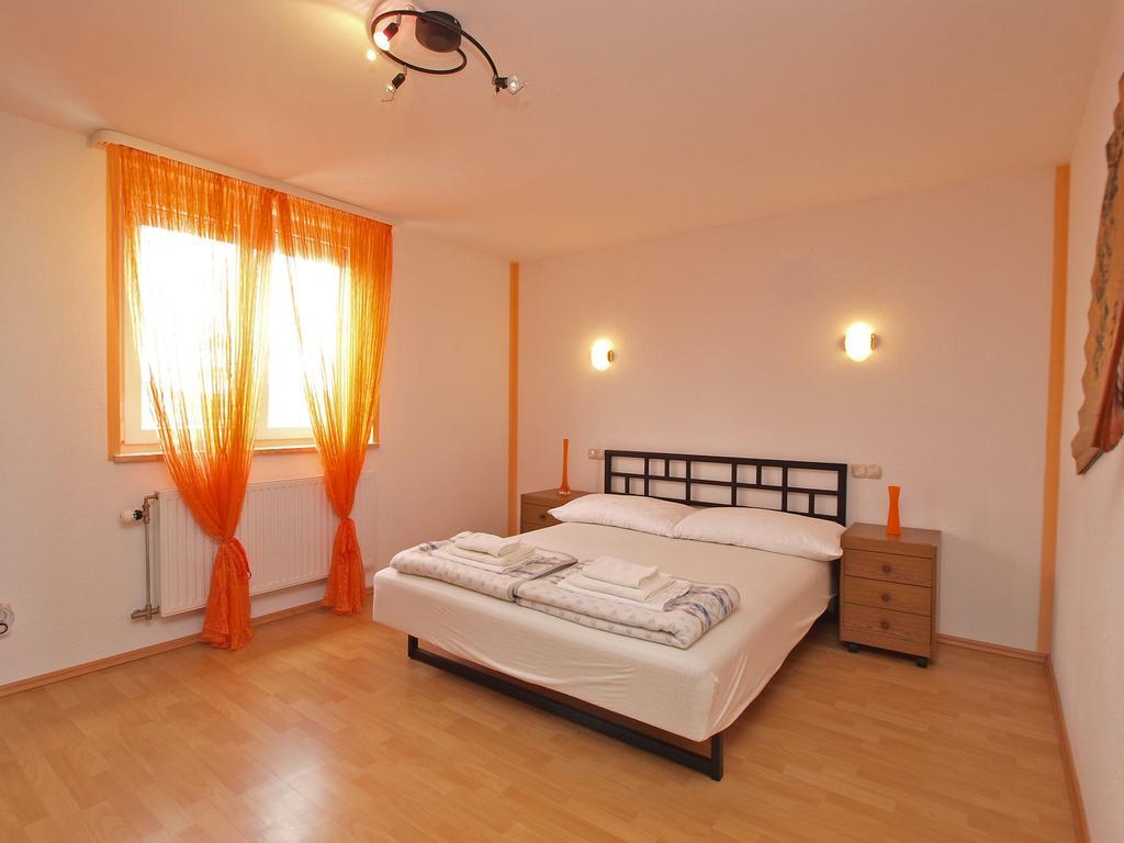 Apartments Denis 19 Фажана Екстер'єр фото