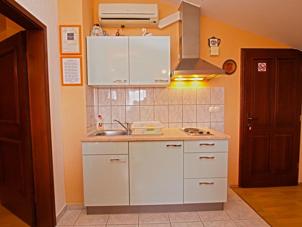 Apartments Denis 19 Фажана Екстер'єр фото