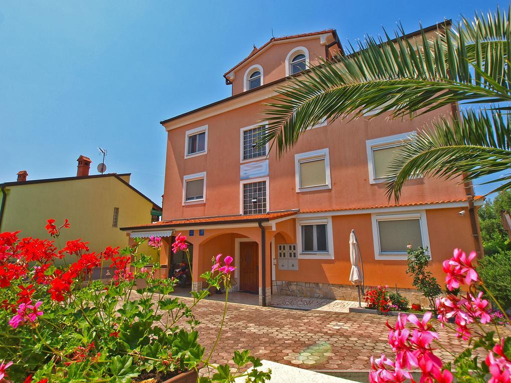 Apartments Denis 19 Фажана Екстер'єр фото