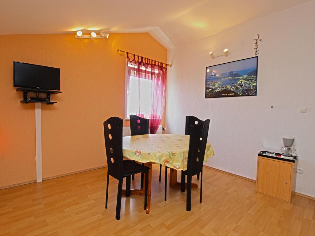 Apartments Denis 19 Фажана Екстер'єр фото