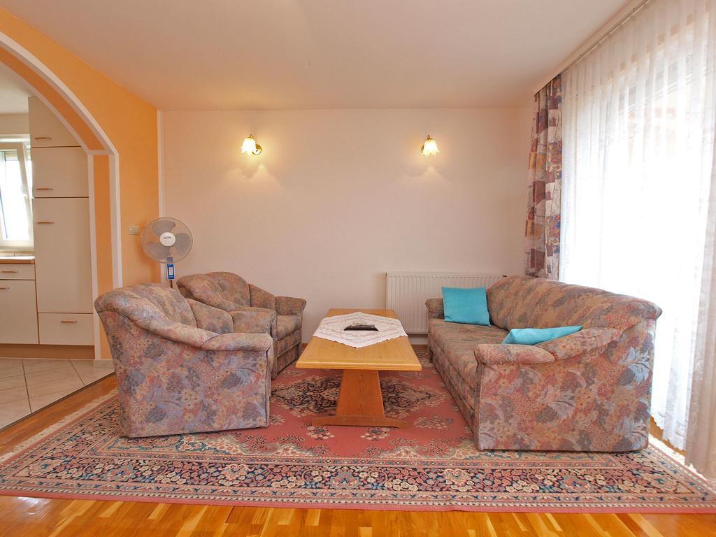 Apartments Denis 19 Фажана Екстер'єр фото