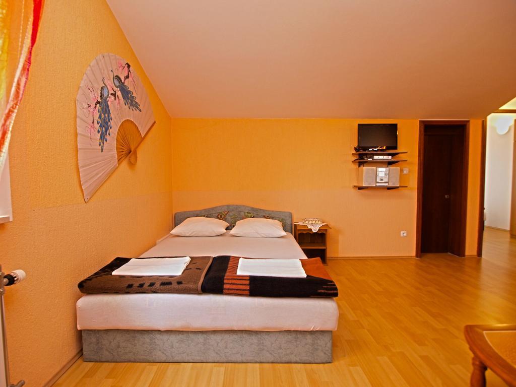 Apartments Denis 19 Фажана Екстер'єр фото